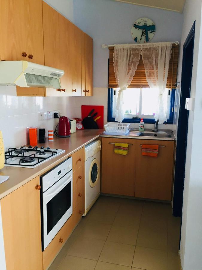 Artist Cottage In Dromolaxia Larnaca Ngoại thất bức ảnh